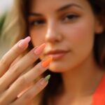 Jelly nails na lato 2026 – trendy, wykonanie i inspiracje